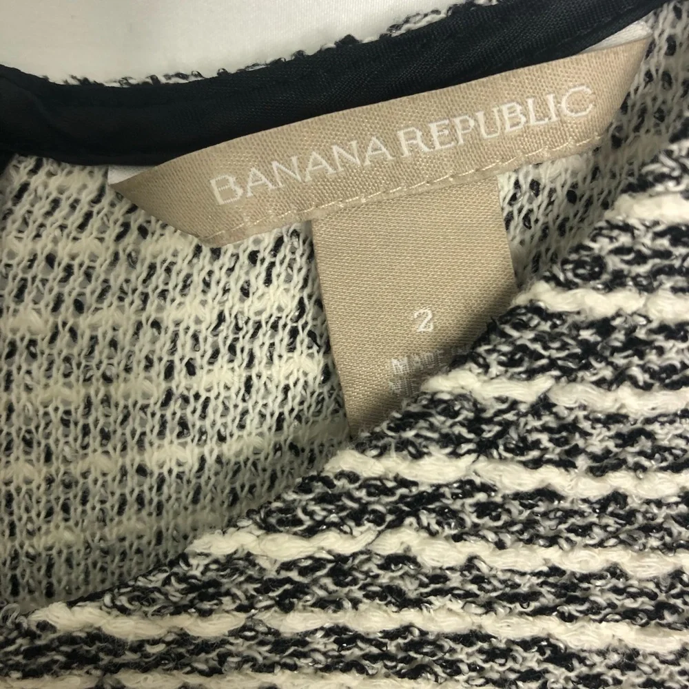 BANANA‎ REPUBLIC STRIPED TEXTURED DRESS 2